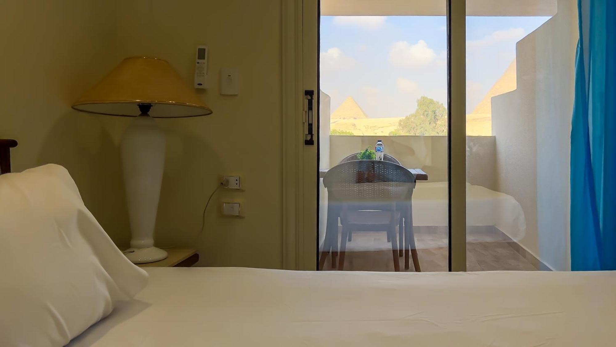 Giza Pyramids Inn Kafret el-Gabal Kültér fotó